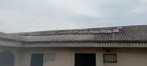Amfani Da 80W Solar Panels & 12V 200AH Batteries
