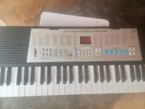 Yamaha Piano/Keyboard (Used)