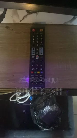 Neatly Used Samsung 40-inch QLED TV
