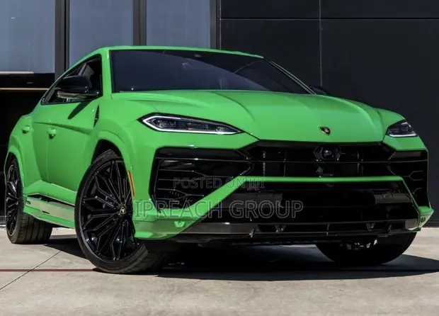 2025 Lamborghini Urus - Green - 1