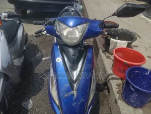 Sabon Kymco 2021 Scooter - Blue