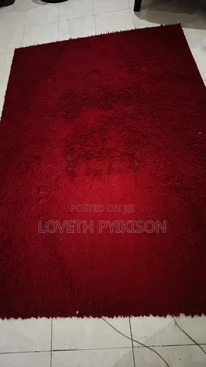 Wine Red Shaggy Centre Rug - Home Interiors
