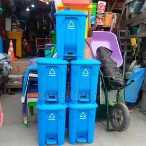 100 Litre Plastic Wastebin with Foot Pedal