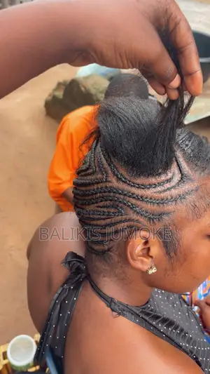Professional Hair & Nails Stylist in Owode Ede, Osun State