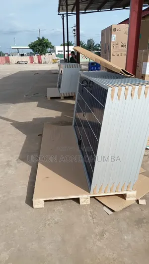 650W Jinko Solar Panel