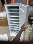 LG Firamare Mai Tsaye 200L - 2