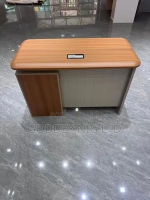 Quality Office Table with Extension