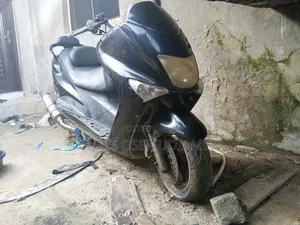 Yamaha Majesty 2002 Scooter - Black