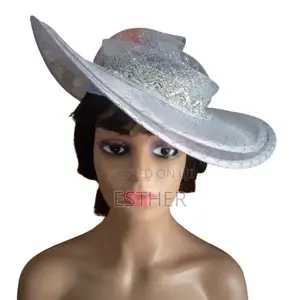 Mace Mace Mata Na Crinoline - Girman Daya