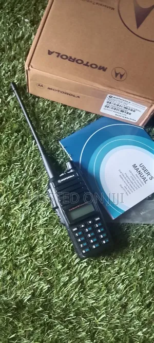 Motorola GP399 Walkie-Talkie
