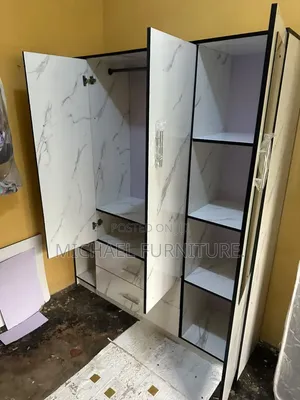 Home Interiors 5x6 Wardrobe with Mirror