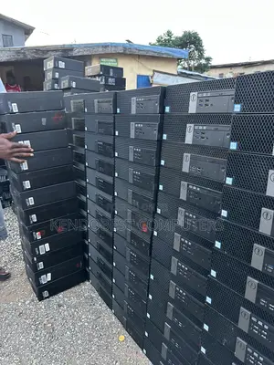 Dell OptiPlex 3070 Kwamfuta - Intel Core i5, 8GB RAM, 256GB SSD