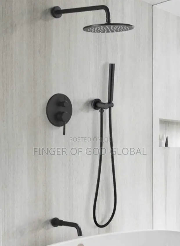 Matte Black Concealed Shower Set tare da Rainfall Shower Head - 1