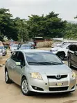 Toyota Auris 2009 Silver - 1