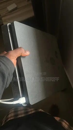 Used Sony PlayStation 4 Slim Console