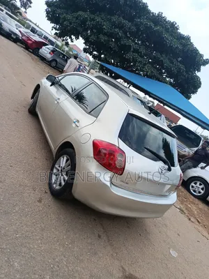 Toyota Auris 2009 Fari