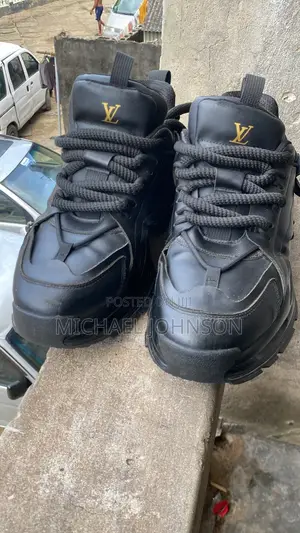 Takalmi Louis Vuitton Chunky Masu Kyau - An Riga An Yi Amfani Da Su