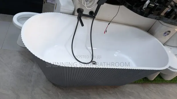 Master Freestanding Bathtub - Grey Ribbed - 1