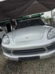 Porsche Cayenne 2013 Silver - 2