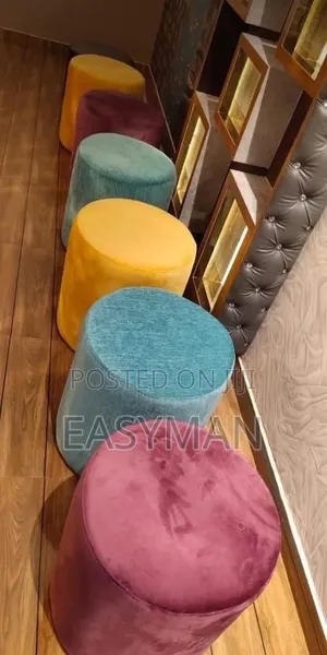 Kujerar Puff Mai Zagaye - Sabuwa