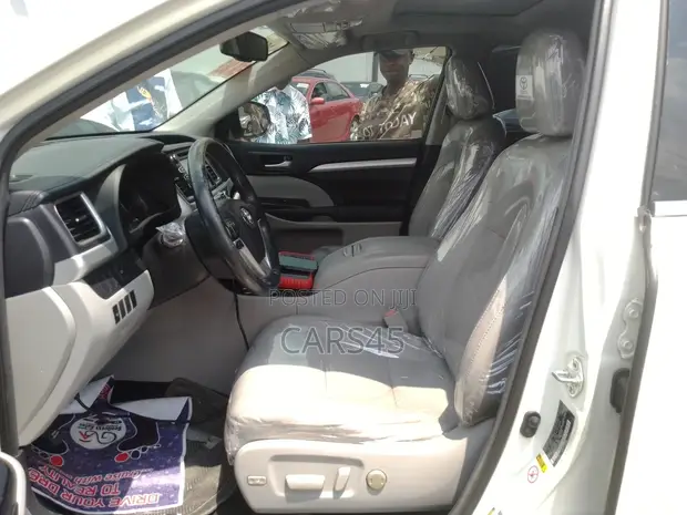 Toyota Highlander 2015 Fari - 1