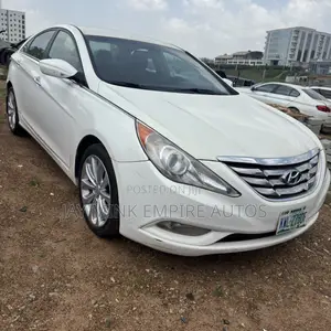 Hyundai Sonata 2013 Fari