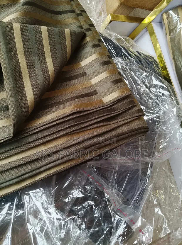 Stripe Senator Material - Cotton Blend - 1