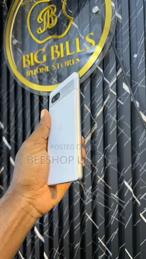 Google Pixel 7a 128GB White (Cracked Screen)