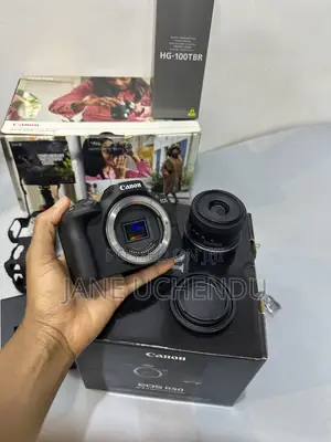 Canon EOS R50 Mirrorless Camera da RF-S 18-45mm Lens