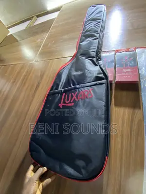 Luxars Jakar Guitar