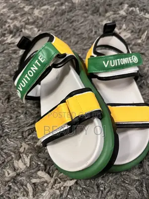 Takalmi na Mata na Louis Vuitton - Girman 39