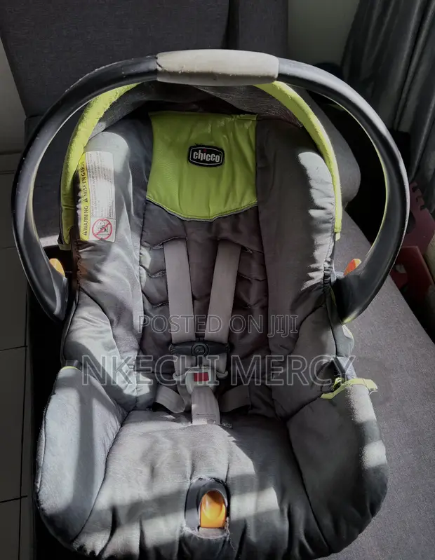 Chicco Infant Car Seat - Grey - 1