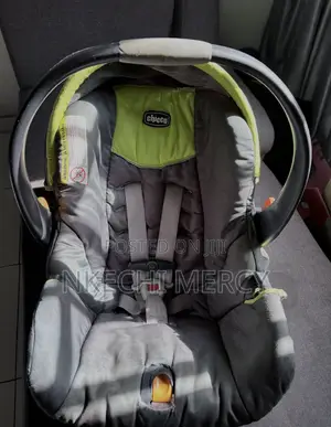 Chicco Infant Car Seat - Gray