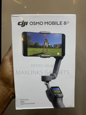 DJI Osmo Mobile 8P Advanced Tracking Combo