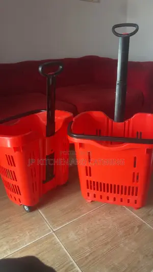 Tashar Kwandon Siyayya na Filastik da Tayoyi