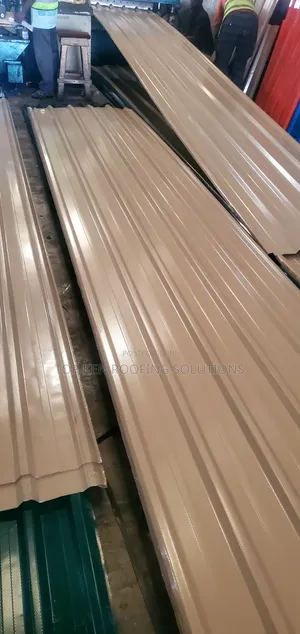 Beige Longspan Roofing Sheet 0.70mm Grade B