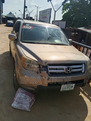 Honda Pilot 2006 Gold