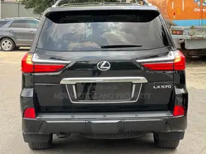 Lexus LX 2017 Black - American Spec