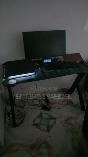Used Non-Electric Gaming Table