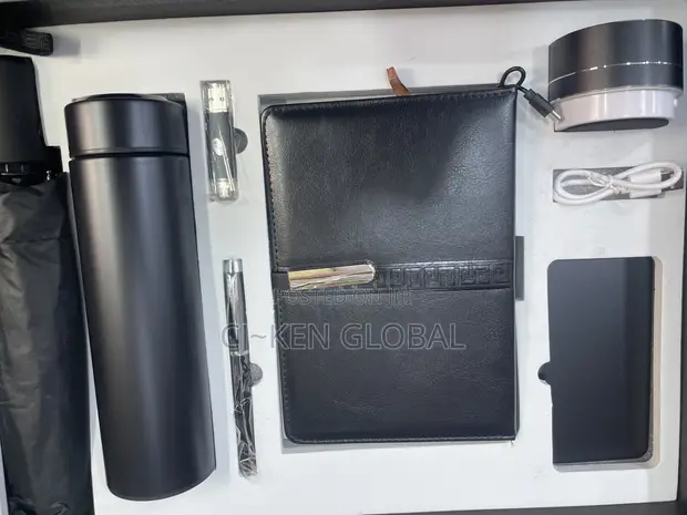 Executive 7-in-1 Gift Set - 1