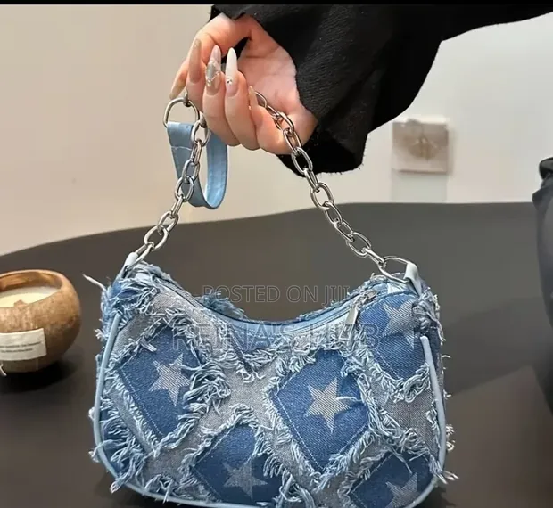 Women's Gradient Star Chain Crossbody Bag - 1