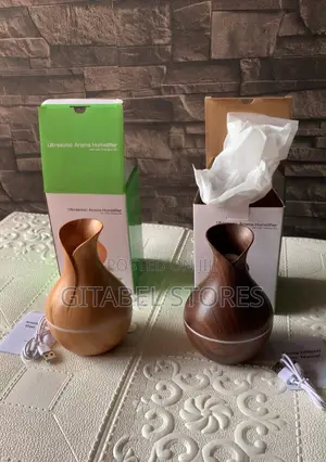 Brand New Ultrasonic Humidifier/Diffuser with Essential Oil