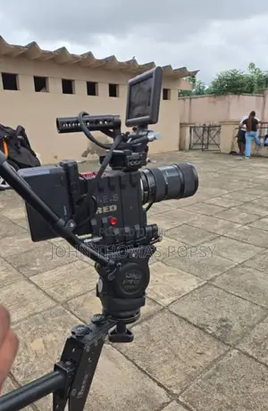 Johnbull Media: Professional Videography & Photography Services