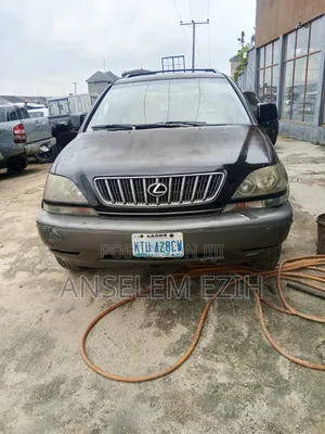 Lexus RX 300 (2000) Black