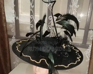 Exquisite Fascinator - Black