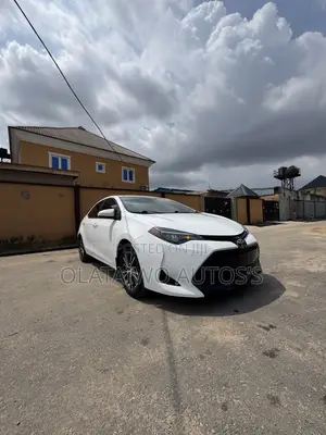 Toyota Corolla LE ECO Sedan ta 2017