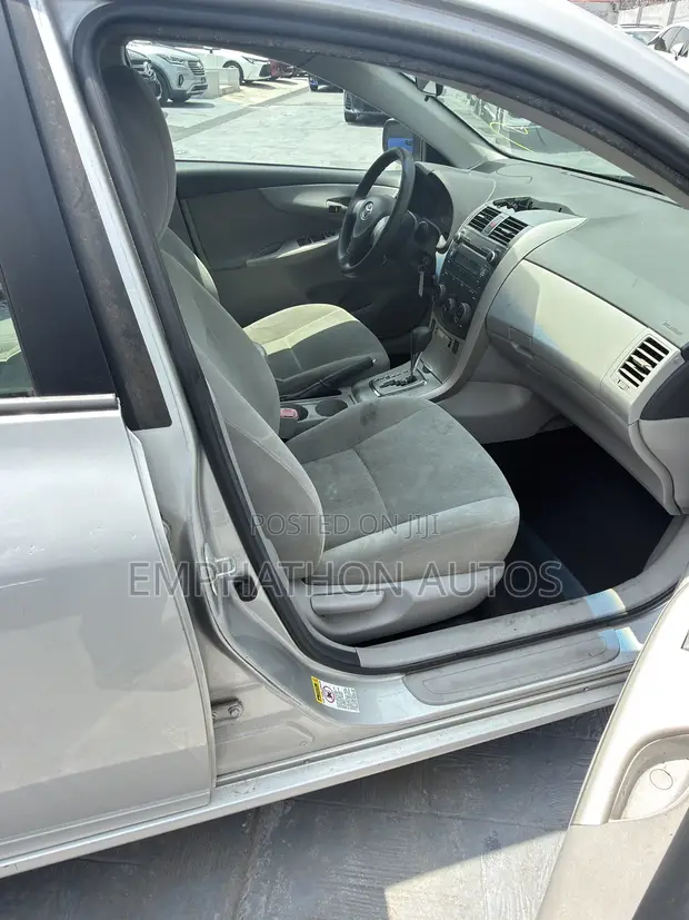 2012 Toyota Corolla LE - 1