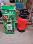 5-Lita Manual Pressure Sprayer - 2