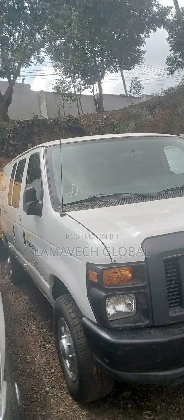 Ford E250 Cargo Van 2012 White - 1