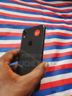 Apple iPhone XR 64GB Baki